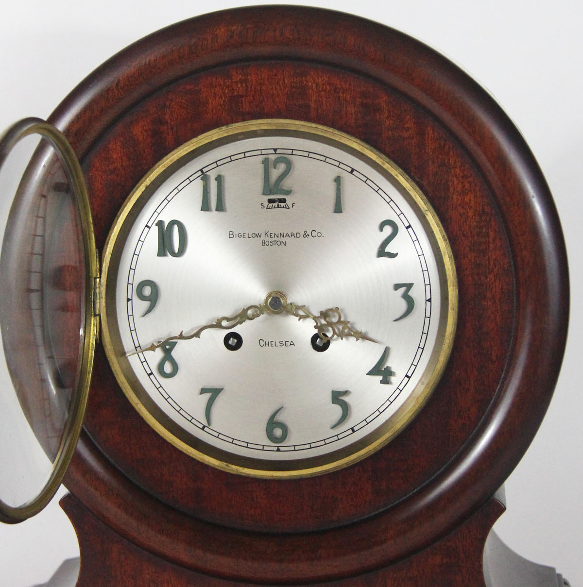 Chelsea 6 1/2 inch Mahogany Pedestal Clock